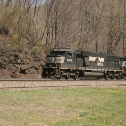 Horseshoe Curve National Historic Landmark - Some pictures from a few weeks ago and a few years ago of the famed Horseshoe Curve.
