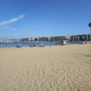 Mother's Beach - Beach Equipment Rentals Near Me - Marina del Rey, California Mother's Beach - Beach Equipment Rentals Near Me - Marina del Rey, California