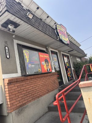 Victor's pizza co by null