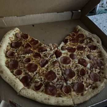 Pizza Hut - This is what the Big New Yorker has turned into. A Hot n Ready has more pepperoni - Pizza Near Me - Horn Lake, Mississippi Pizza Hut - This is what the Big New Yorker has turned into. A Hot n Ready has more pepperoni - Pizza Near Me - Horn Lake, Mississippi