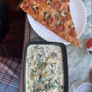 Spaghettini - Cheese ravioli with spinach mushroom Alfredo and mushroom pepperoni she go!! - Italian Near Me - Haleiwa, Hawaii Spaghettini - Cheese ravioli with spinach mushroom Alfredo and mushroom pepperoni she go!! - Italian Near Me - Haleiwa, Hawaii