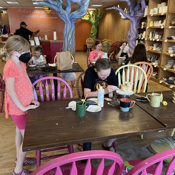 Pottery Hollow - Painting - Art Schools Near Me - Saint Louis, Missouri Pottery Hollow - Painting - Art Schools Near Me - Saint Louis, Missouri