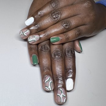 Soak & Polish Nail Bar - Gel manicure - Nail Salons Near Me - Atlanta, Georgia