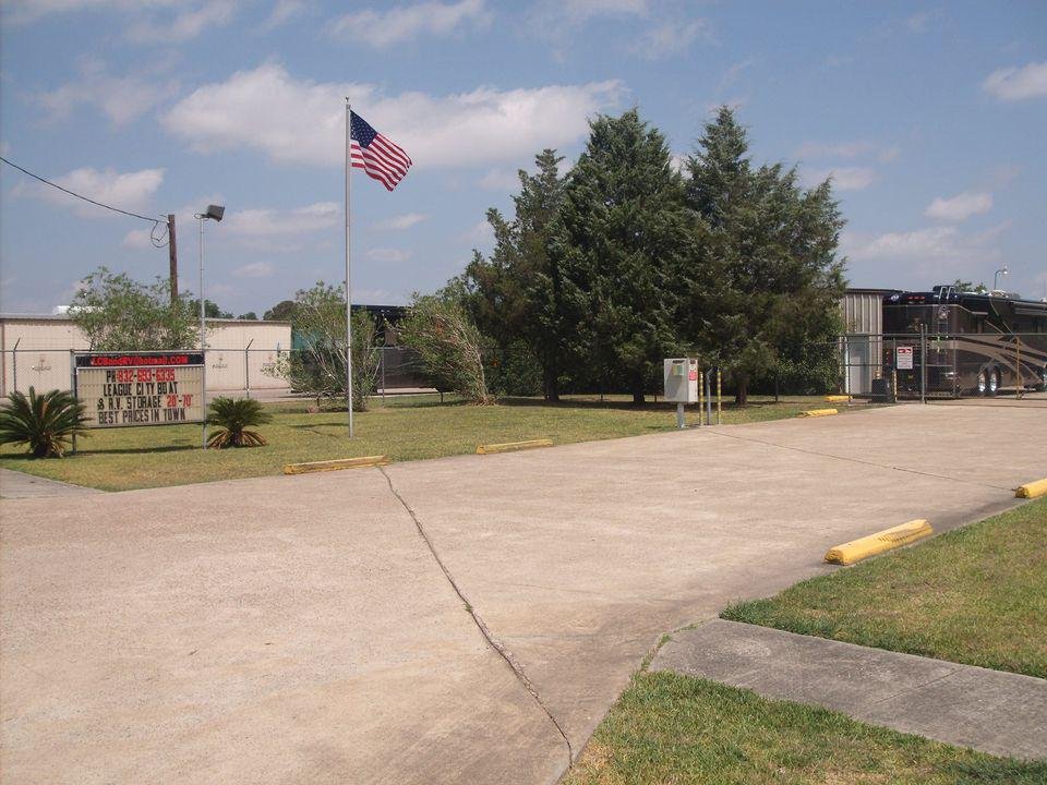 LEAGUE CITY BOAT AND RV STORAGE 1&2 Updated September 2024 1515