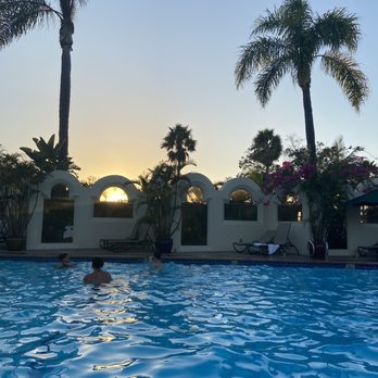 Bahia Resort Hotel - Pool is open until 11 pm and it's heated...... wow, say no more - San Diego, CA