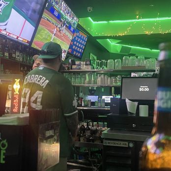 The Hub Sports Bistro - Sports Bars Near Me - Macomb, Michigan The Hub Sports Bistro - Sports Bars Near Me - Macomb, Michigan