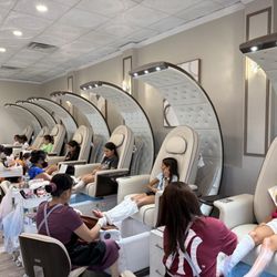 Four Seasons Nails & Spa