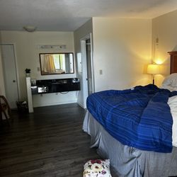 Pier Blue Inn - The room