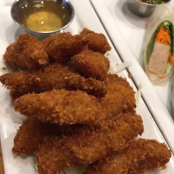 Khao San Road - Garlic chicken, $12, 8/10 - Thai Near Me - Toronto, Ontario