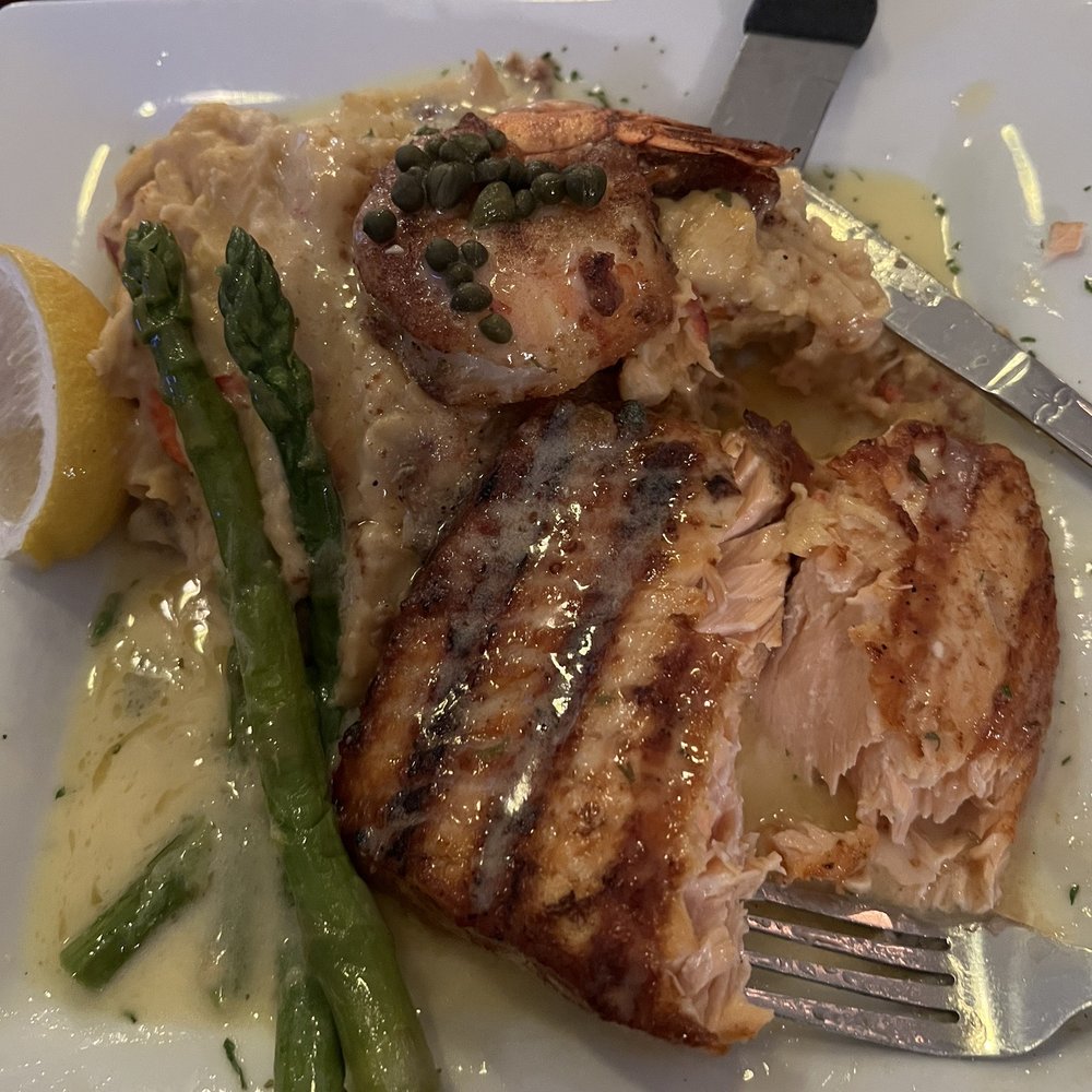 Mia Regazza - Salmon with lobster, mashed potatoes and asparagus and a big shrimp on top - Italian Near Me - Abington, Massachusetts Mia Regazza - Salmon with lobster, mashed potatoes and asparagus and a big shrimp on top - Italian Near Me - Abington, Massachusetts