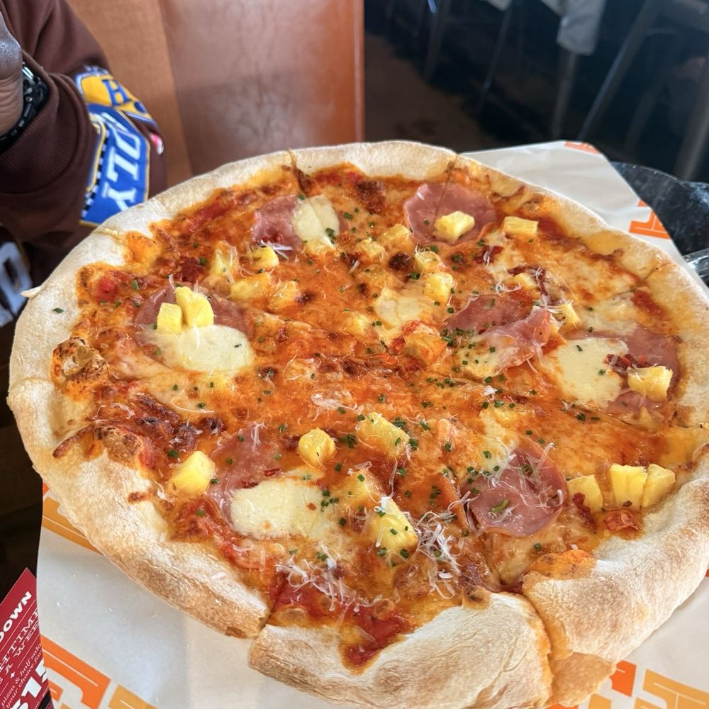 Federal Pizza - Pineapple Express Pizza - Pizza Near Me - Phoenix, Arizona Federal Pizza - Pineapple Express Pizza - Pizza Near Me - Phoenix, Arizona