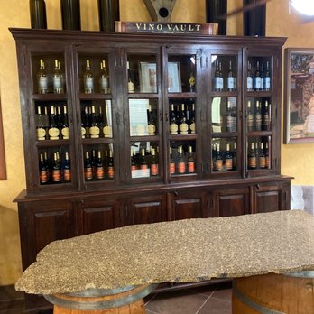 Vezer Family Vineyard - Wineries Near Me - Fairfield, California