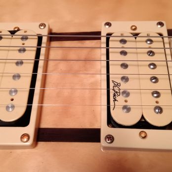 13th Street Guitars - Chrome screws were not replaced with gold screws in Neck Pickup Ring. - Musical Instrument Services Near Me - Huntington Beach, California