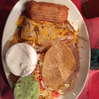 La Fuente - Combination plate - Mexican Near Me - Milwaukee, Wisconsin La Fuente - Combination plate - Mexican Near Me - Milwaukee, Wisconsin