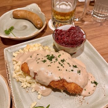 Andreas Keller German Restaurant - schnitzel cordon bleu with spatzel and red cabbage - German Near Me - Leavenworth, Washington Andreas Keller German Restaurant - schnitzel cordon bleu with spatzel and red cabbage - German Near Me - Leavenworth, Washington