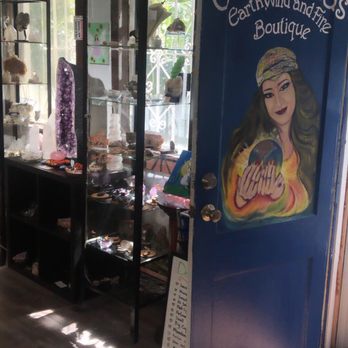 Esmeralda's Earth, Wind and Fire Boutique - Supernatural Readings Near Me - Miami, Florida