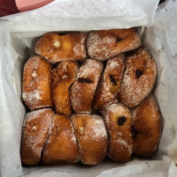 Leonard's Bakery - Bakeries Near Me - Honolulu, Hawaii Leonard's Bakery - Bakeries Near Me - Honolulu, Hawaii