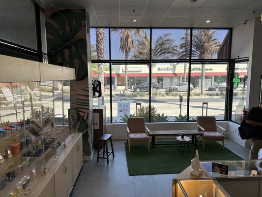 Local Cannabis Company by null