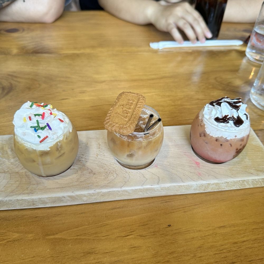 Get Toasted - Coffee Flight: Vanilla cake, Biscoff, Chocolate covered Strawberry - Breakfast & Brunch Near Me - Riverbank, California
