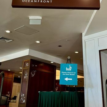 Bali Oceanfront - Entrance to Bali Oceanfront - Seafood Near Me - Honolulu, Hawaii
