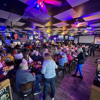 Mr. Chubby's Wings -  Jacksonville -  crowded restaurant - Chicken Wings Near Me - Jacksonville, Florida