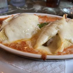 Alfresco's Italian Bistro - Shells with sausage & ricotta stuffing