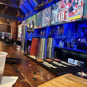 Savannah Taphouse - Menu - Sports Bars Near Me - Savannah, Georgia Savannah Taphouse - Menu - Sports Bars Near Me - Savannah, Georgia
