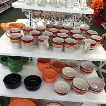 Dollar Tree - Believe it or not their plate and glass wear is of decent quality. They even have different colors/styles for the seasons. - Discount Store Near Me - Chicago, Illinois Dollar Tree - Believe it or not their plate and glass wear is of decent quality. They even have different colors/styles for the seasons. - Discount Store Near Me - Chicago, Illinois