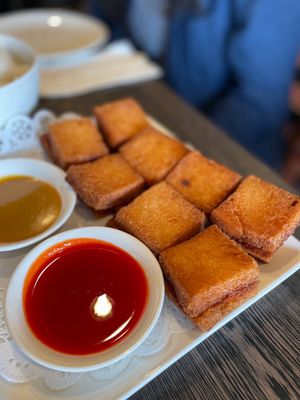 Yong Moon Lu by null