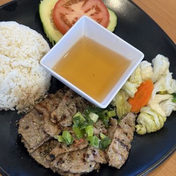 Pho So 1 - Grilled beef plate - Vietnamese Near Me - Gardena, California