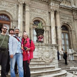 Riha Travel - Traveling Istanbul with my lovely guests. This is from Dolmabahce Palace.