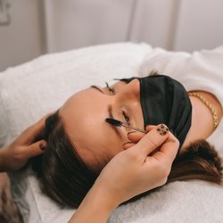 Beautissima - Eyebrow Shaping