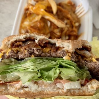 D's Giant Burgers - Western Cheeseburger and Chili Cheese Fries - American Near Me - Rodeo, California D's Giant Burgers - Western Cheeseburger and Chili Cheese Fries - American Near Me - Rodeo, California