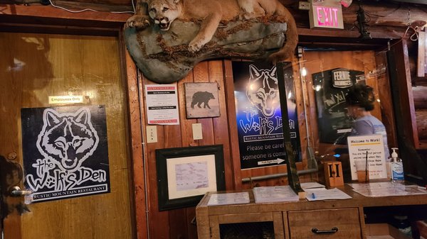 The Wolf’s Den by null