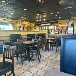 Zaxbys - Lobby