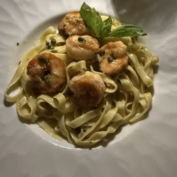 Cane & Canoe - Scampi - Cocktail Bars Near Me - Lahaina, Hawaii