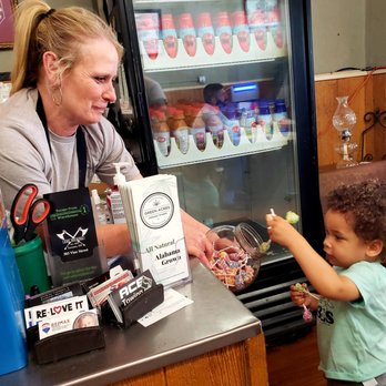 Staggs Grocery - Miss Donna is Kingston friend. WE LOVE HER, THE BACON AND THE FRIES.. - Grocery Near Me - Florence, Alabama