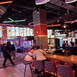 Lucky Strike Miami - Arcade area.