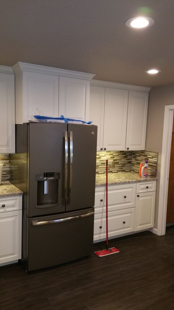 Slide of D & D Constuction