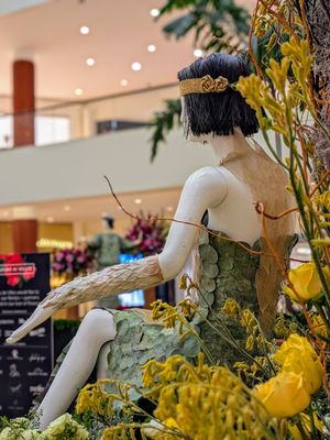South Coast Plaza by null