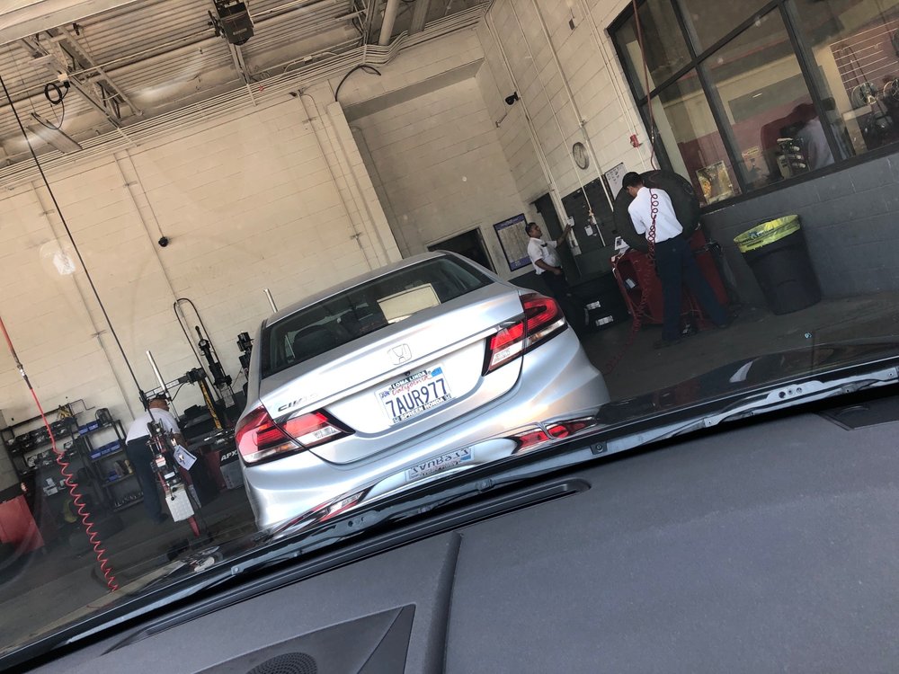 LES SCHWAB TIRE CENTER 39 Photos & 70 Reviews 5740 E Kings Canyon