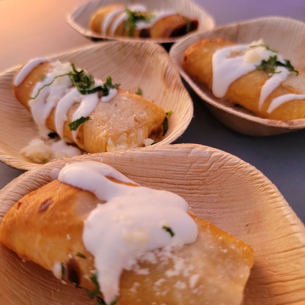Moxy Miami South Beach - taco samples - Hotels Near Me - Miami Beach, Florida Moxy Miami South Beach - taco samples - Hotels Near Me - Miami Beach, Florida