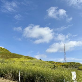 Baldwin Hills Scenic Overlook - Green fields all around - Parks Near Me - Culver City, California Baldwin Hills Scenic Overlook - Green fields all around - Parks Near Me - Culver City, California