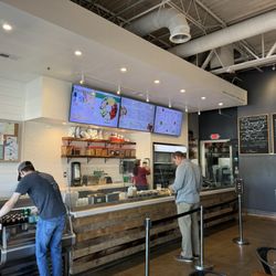 Chop N Fresh - Service Counter