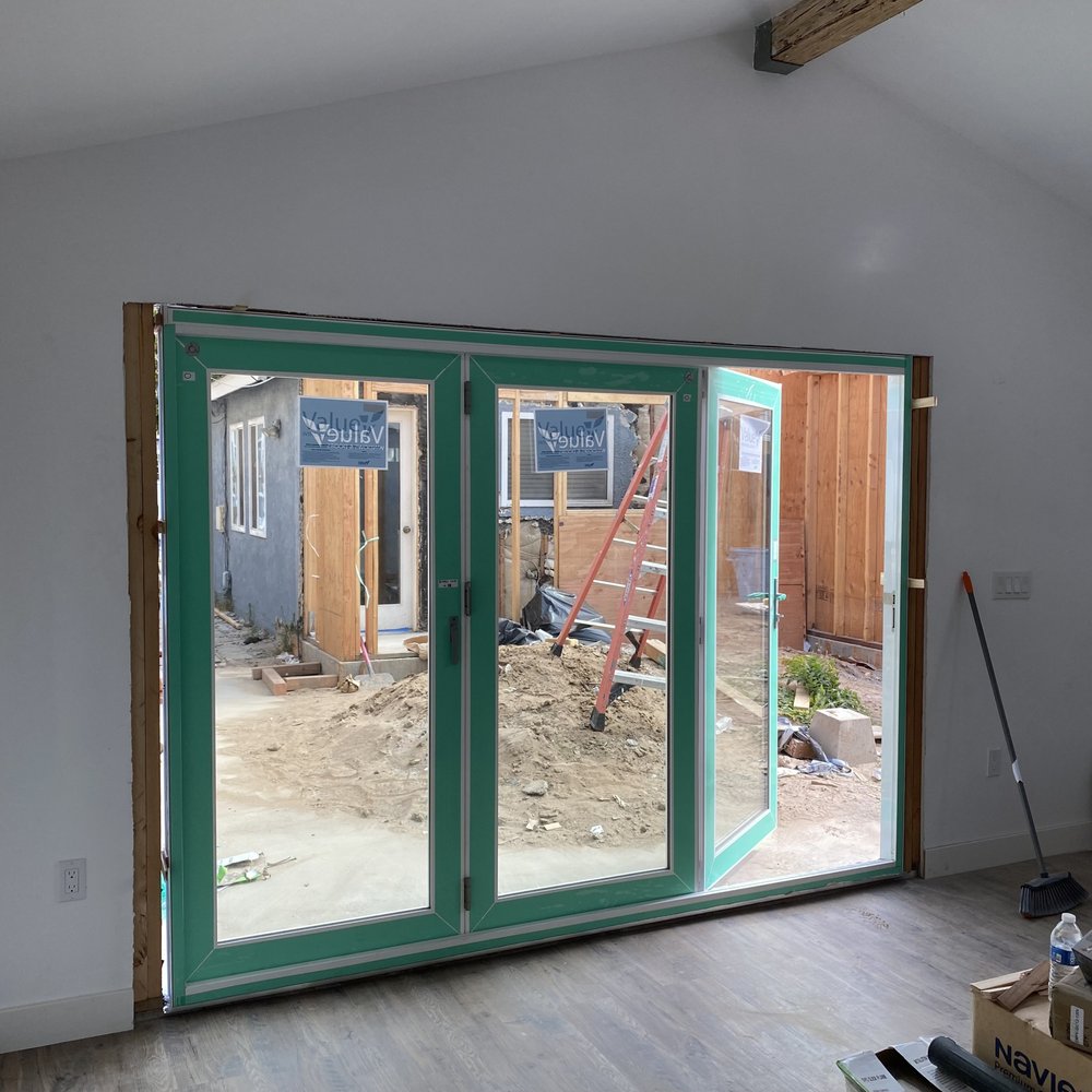 Slide of Alexander Windows