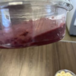Everbowl - The açai container was 1/4 filled up for $7.50