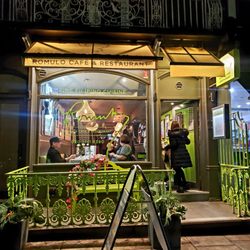 Romulo Cafe