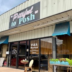 Pitiful to Posh - Front of Flea Market/ Antique store in Monett MO