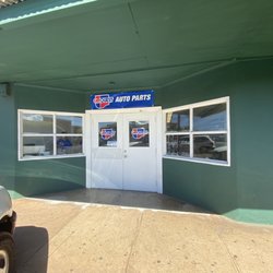 Molokai Auto Parts - Front Street
