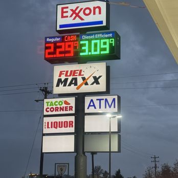 Exxon - Sign 1.21.26 - Gas Stations Near Me - Waller, Texas